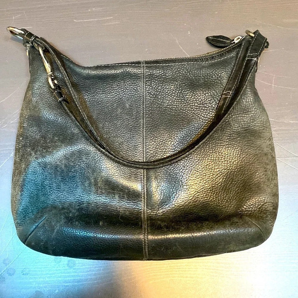 Coach in black pebbled leather - Vintage - Picture 6 of 13